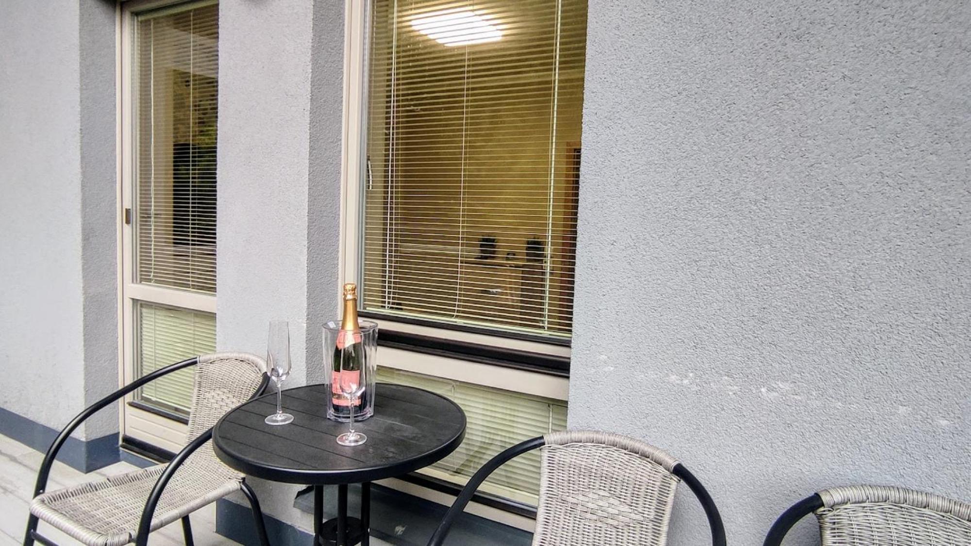 Tiche Anenske Apartmany S Hotelovym Servisem, S Kvalitni Bufetovou Snidani A S Exklusivnim Saunovym Wellness Grotta Spa - By Relax هاراشوف المظهر الخارجي الصورة